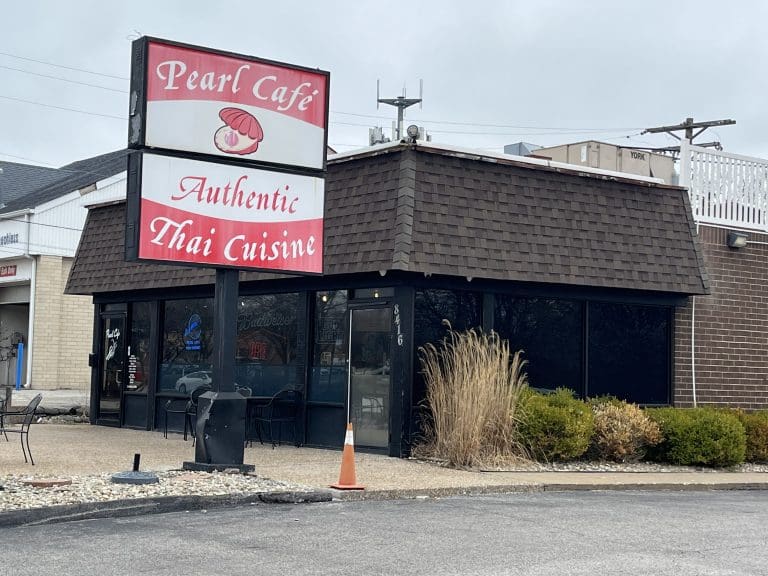 Pearl Cafe Reopens After One-Week Family Vacation, Ready to Welcome Customers Back